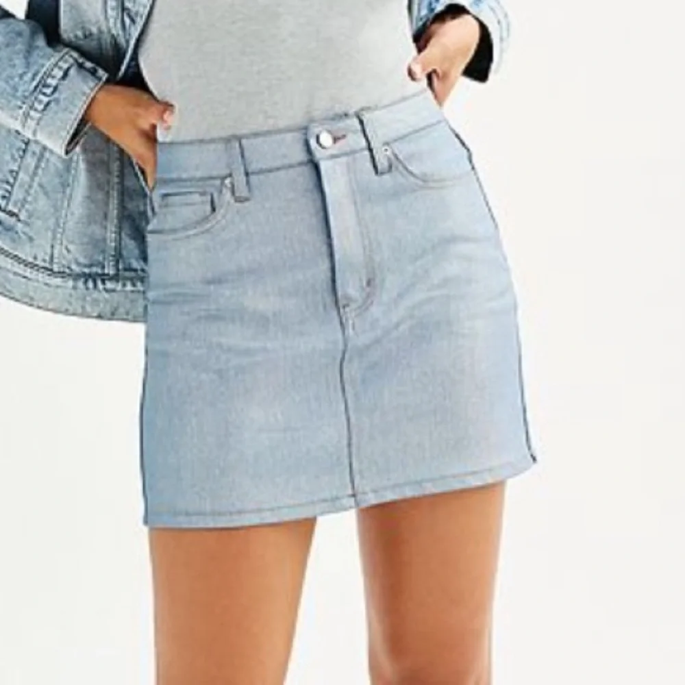 NEW Tinseltown Iridescent Denim Mini Skirt SHINE ON Sz M